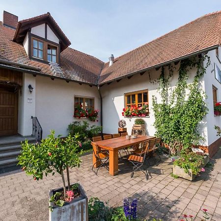 Hofmann`s Apartements&Ferienwohnungen Oberdachstetten Buitenkant foto